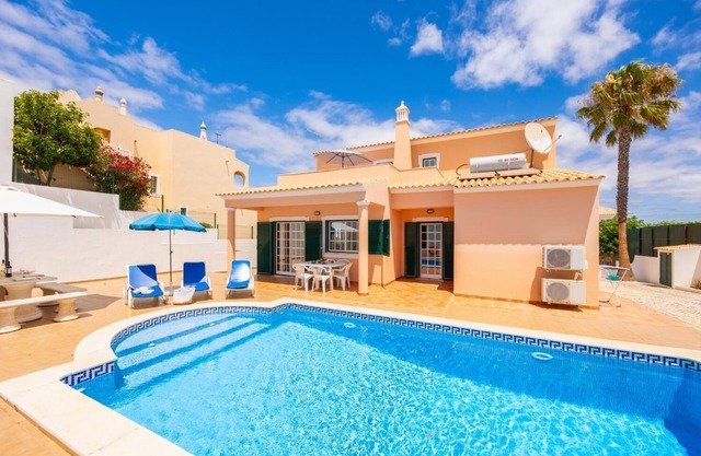 Villa Santa Maria - Three Bedroom Villa, Sleeps 7