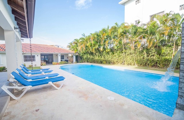 Villa Selena - 5br Villa In Sosua Center!