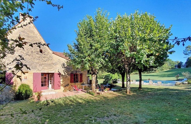 Villa Senieur – Family villa with pool in the Dordogne near Saint-Avit-Sénieur