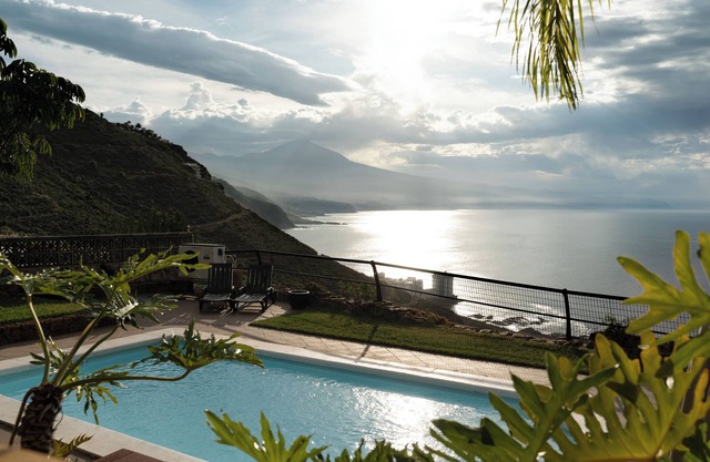 Villa Serena del Mar, ocean view with heated pool