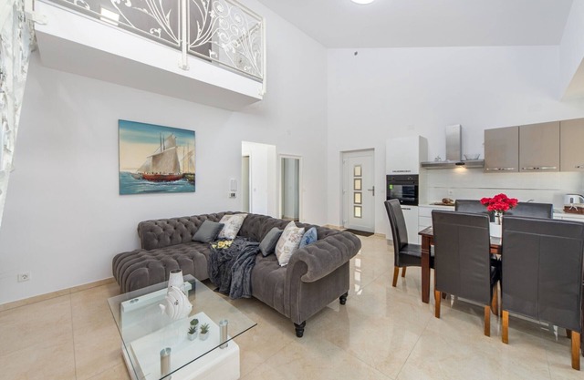 Villa Shaula 2 - Three Bedroom House with Pool