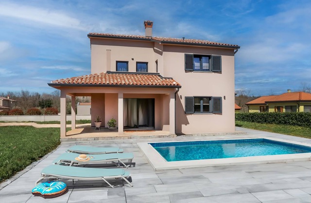 Villa Shea by Interhome