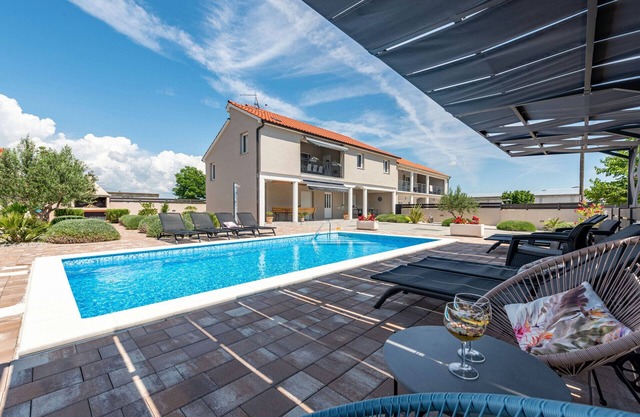 Villa Silentium, rural area, heated pool, volleyball court, children's playground
