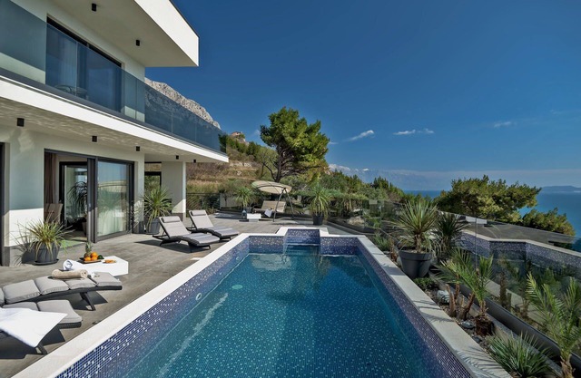 Villa Small Paradise with Swimming Pool