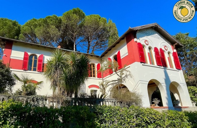 VILLA SPENSER - CinqueTerre nHistoric villa with sea view , pool, A/C, 8 pax
