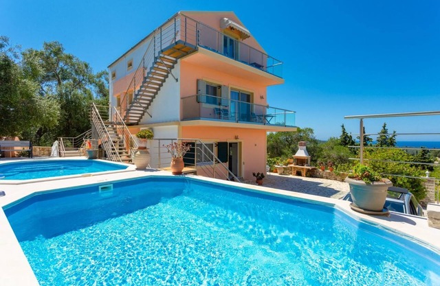 Villa Stephania - Six Bedroom Villa, Sleeps 11