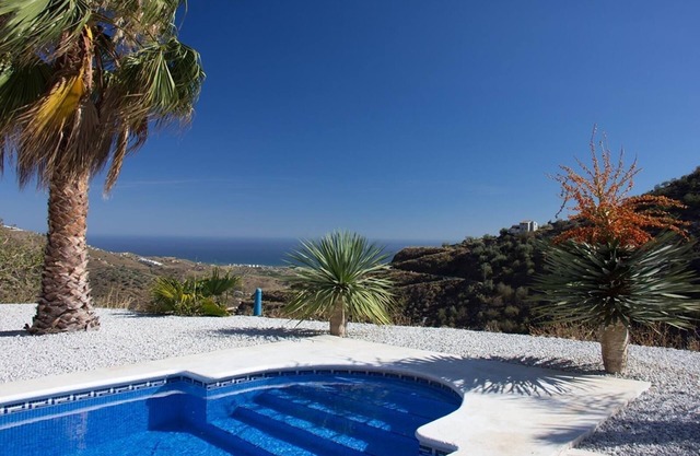 Villa 'Stunning Near Velez-malaga' with Sea View, Wi-Fi and Air Conditioning