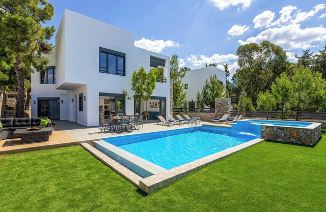 Villa Summer Dawn - Brand new stunning villa close to beach and restaurants