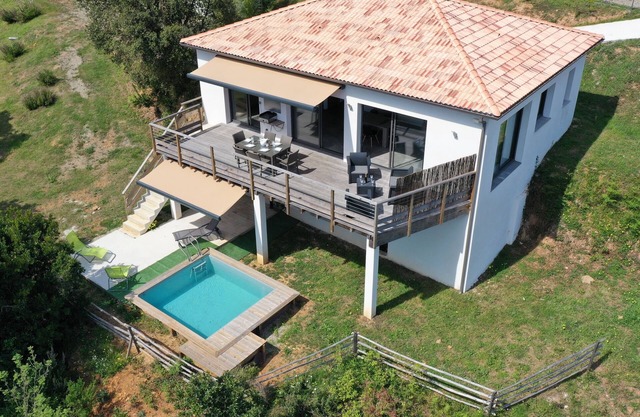 VILLA SUR LES BOIS 85m² 5/7 pers Beach 3 minutes away, Plancha