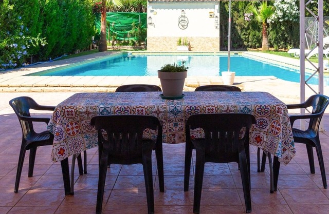 Villa SyM (Silvia y Melissa) La Puebla de Cazalla by Ruralidays