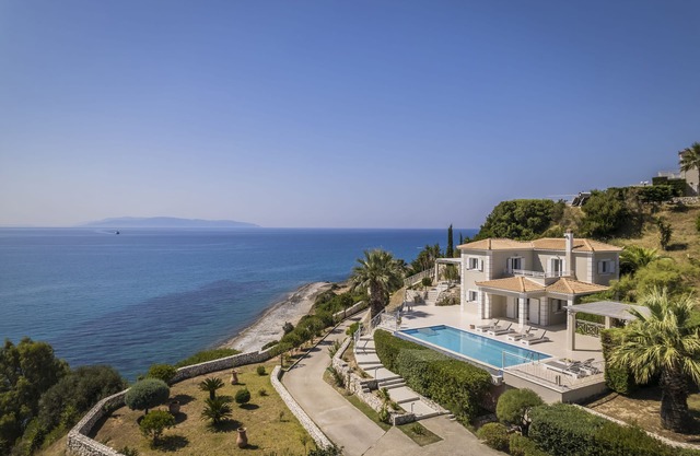 Villa Thalassa is a 3 bedroom Villa front of the sea with private swimming pool