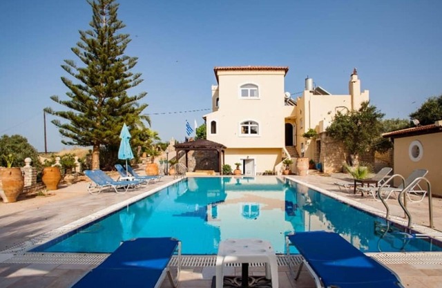 Villa Thymarmi Paradise/private swiimming pool/ideal for large groups
