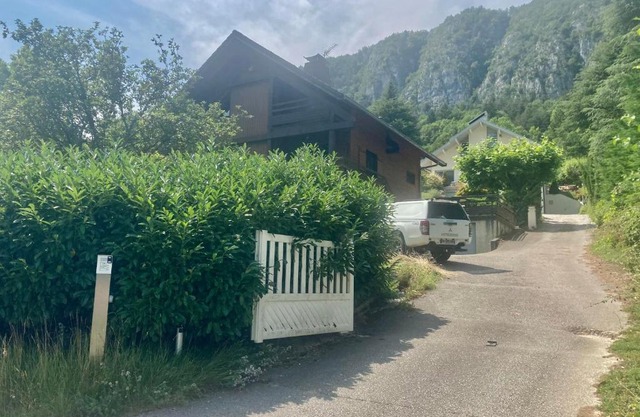 Villa traditionnelle avec vue sur le lac d'Annecy