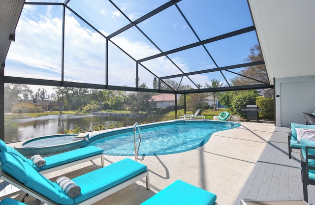 Villa Treasure Island - Beautifully Renovated Private Pool Home w/Hottub