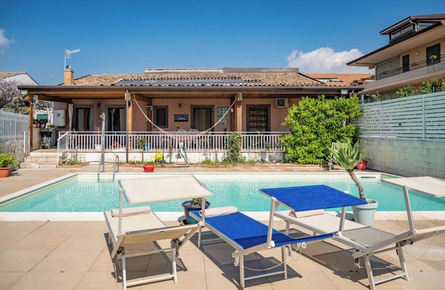 Villa Venere - Elegant Sicilian Refuge with a View of Mount Etna