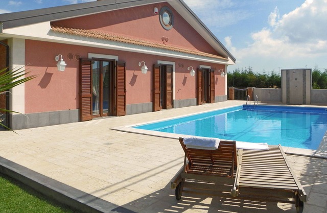 VILLA VITTORIA - HOUSE FOR HOLIDAYS