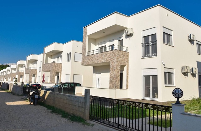 Villa w Garden, Balcony 8 min to Ulcinj Long Beach