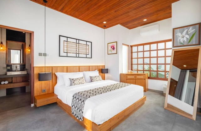 Villa w/Private Pool , 12 mins to central ubud
