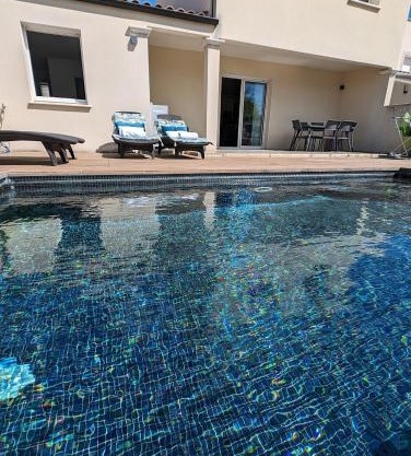 Villa with air-conditioned pool, 15 minutes from beaches and Montpellier