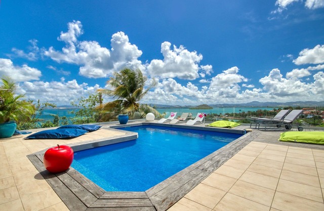 Villa with Pool and Outstanding Views (MQTI41)