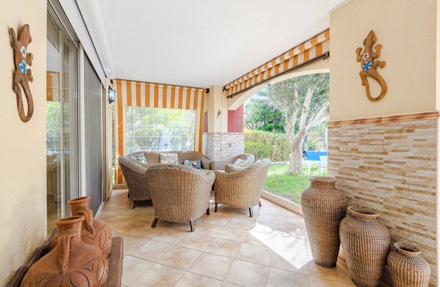 Villa with private pool and beautiful garden