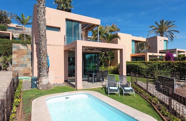 Villa with private pool Salobre Villas Lagos III