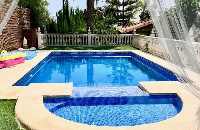Villa with private pool and gardens