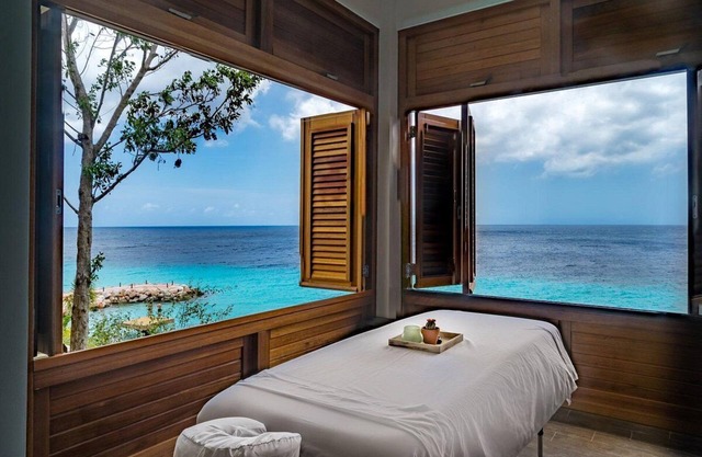 Villa with sea view and private pool at Coral Estate resort