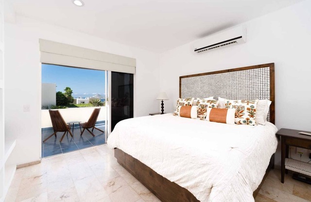 Villa with stunning sea and sunset views