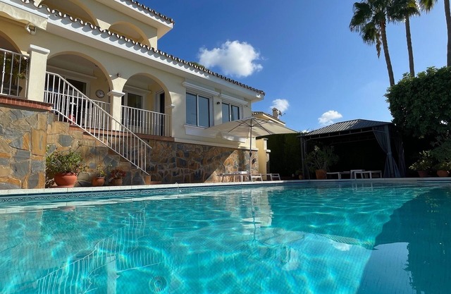 Villa with stunning sea views and private pool