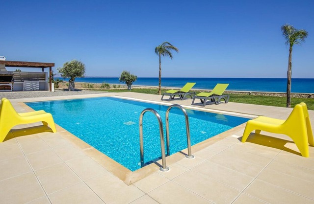 Villa Xenon - Three Bedroom Villa, Sleeps 7