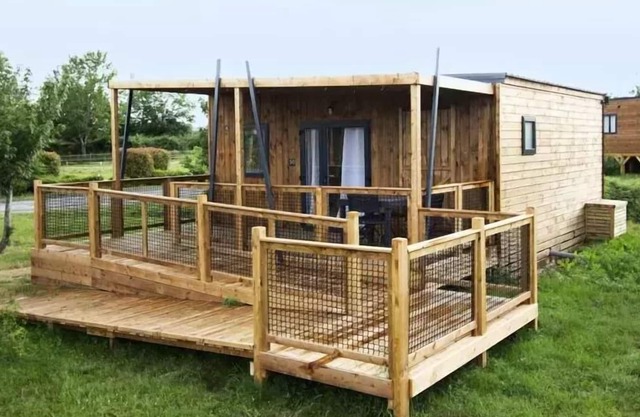 Village de Cottages - 3-Room PMR Cottage for 6 People with Air Conditioning