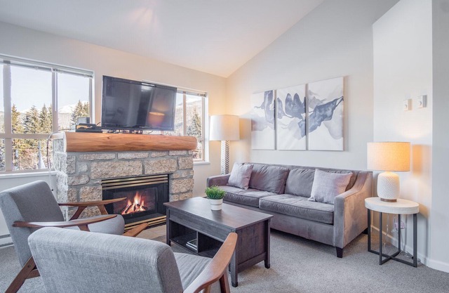 Village location| Pool & hot tub | Free parking