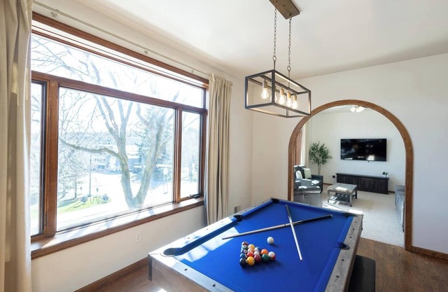 Villager Loft | Pool Table & Dining Discounts
