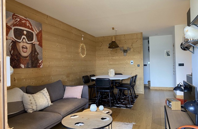 Villards, high standing apartment 8p., Rés L'Ecrin at the foot of the slopes, ski school, shops