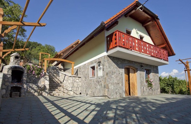 Vineyard Cottage Luštek - Happy Rentals