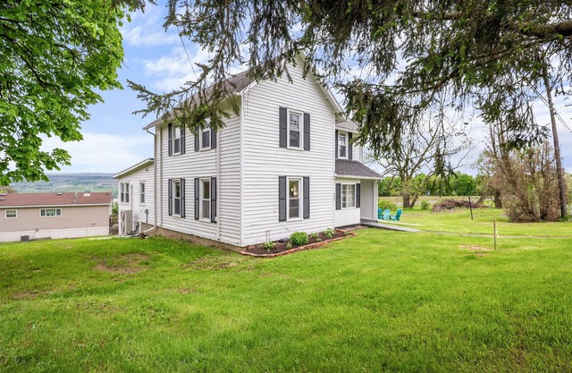 Vineyard & Lake Views | Newly Remodeled | Pet Friendly