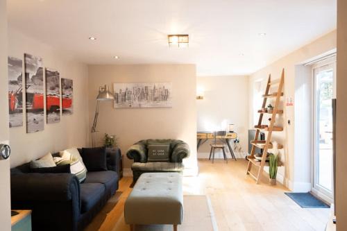 Vineyard Style 2BR with Garden and Parking
