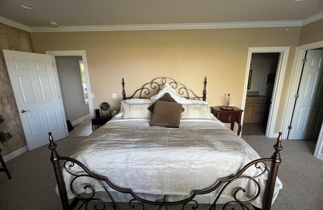 Vineyard Suite at Chateau Valhalla