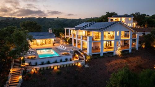 Vineyard Views w Pool Game Room Near Trails Wineries Beginnings Ranch Vineyard by AvantStay