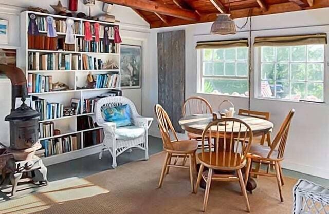 Vintage Bohemian Nantucket Cottage 3BR