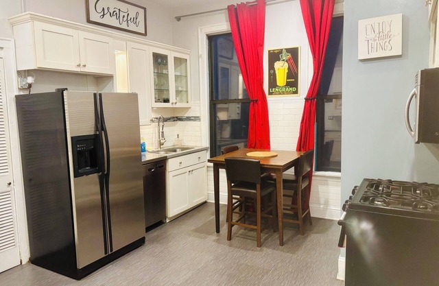 Vintage firehouse quiet two bedroom apt