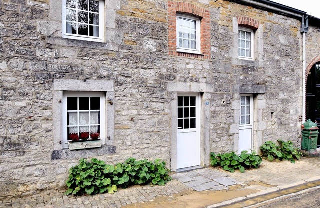 Vintage Holiday Home in Durbuy with Terrace, Garden, Parking