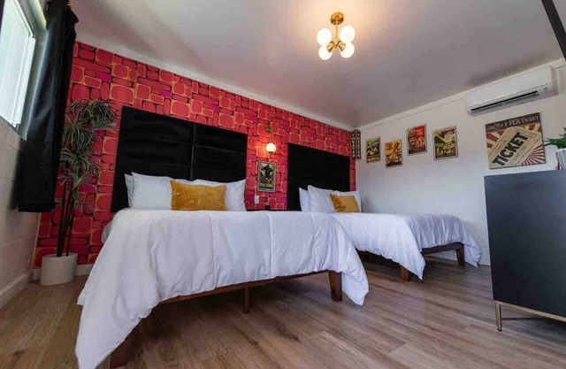 Vintage Sci-Fi Room #8 - 1960 Retro Motel