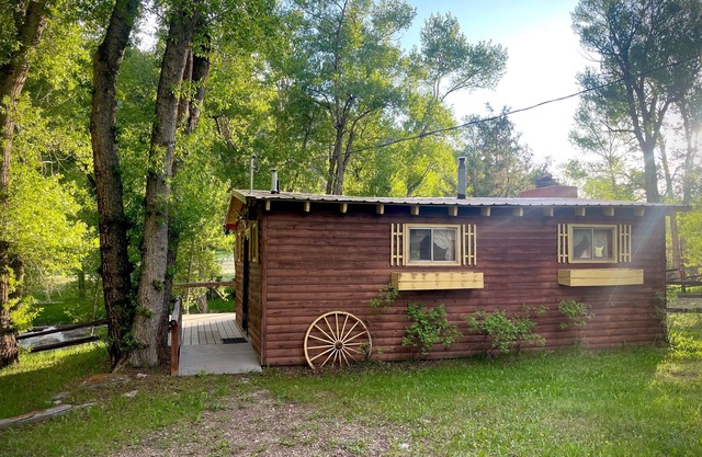 Vintage TATA River Cabin: Arkansas River Cabin