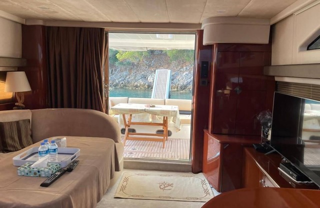 Vip charter on 50 ft yacht tailored to your dream vacation on Mediterranean !!!