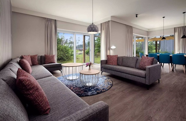 VIP cottage for 12