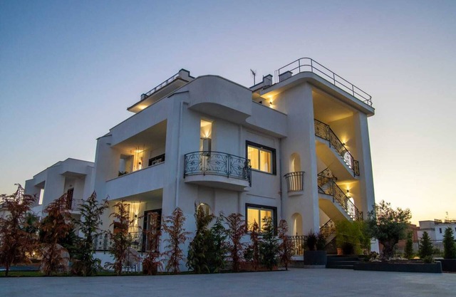 Viroga suite apartments