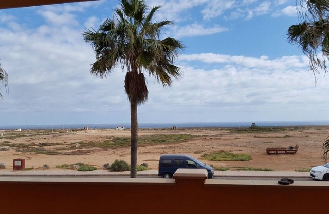 VISIT MAR HOUSE LILLY