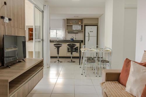 Vista Atlântico: Cond. Arborizado em Itapema P1474